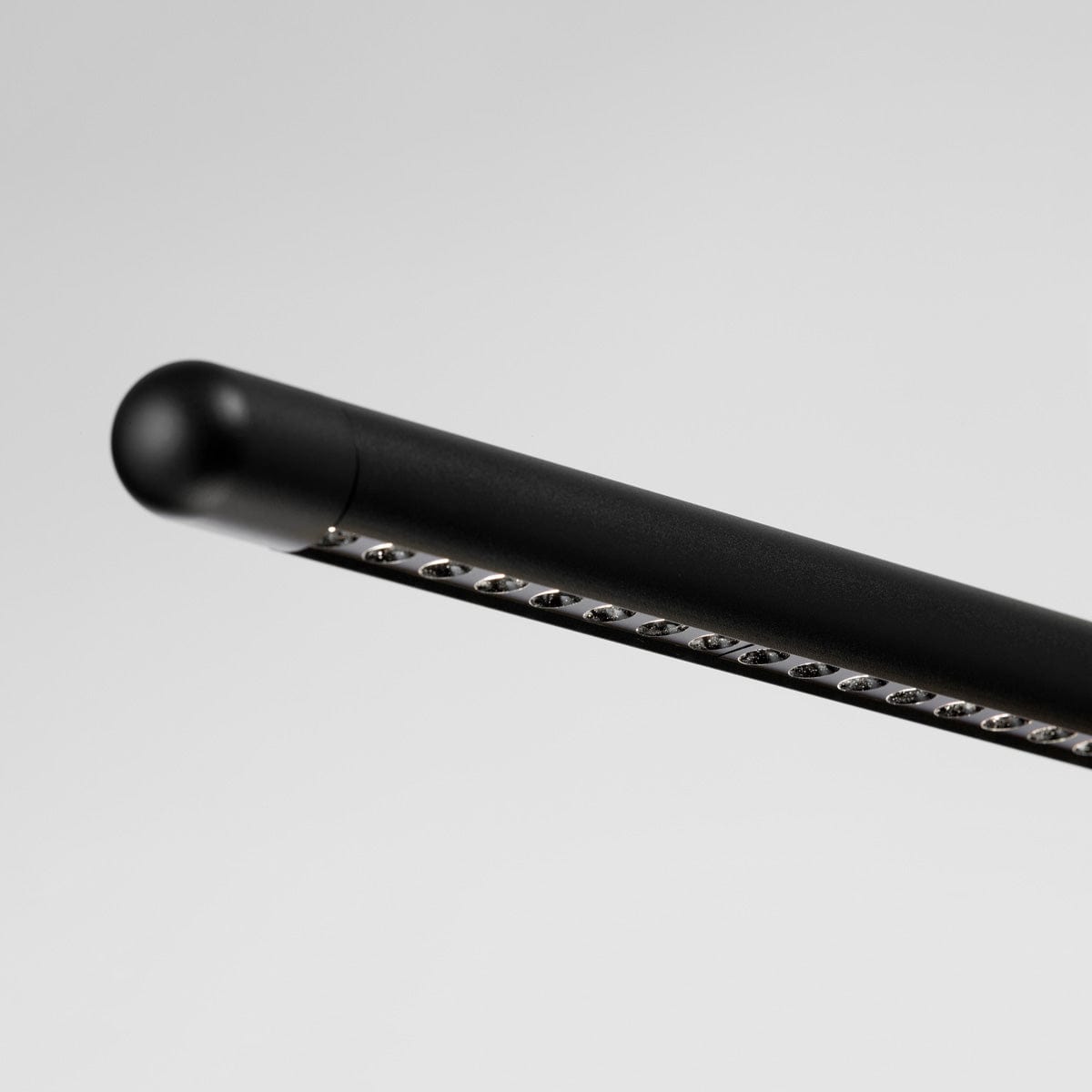 ASHTON LINEAR PENDANT LIGHT