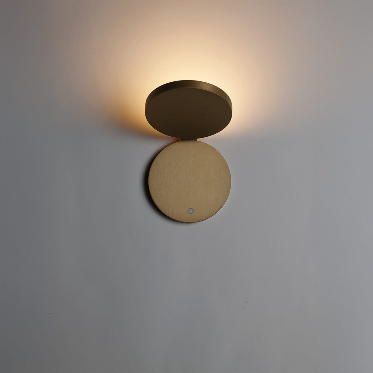 OLIMPIA LED WALL LIGHT