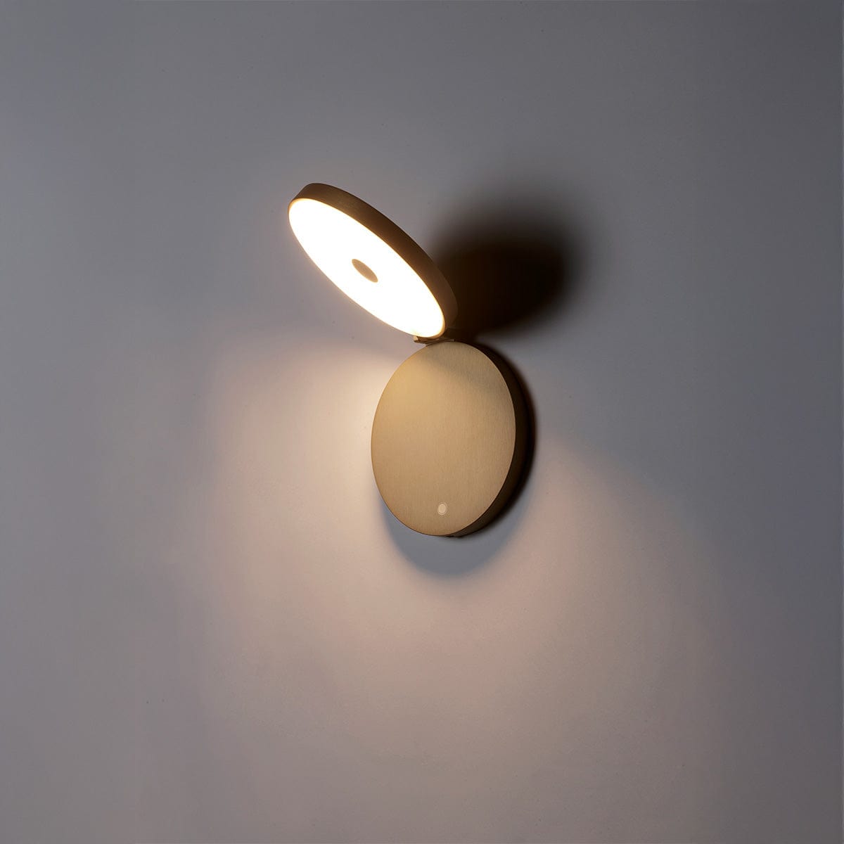 OLIMPIA LED WALL LIGHT